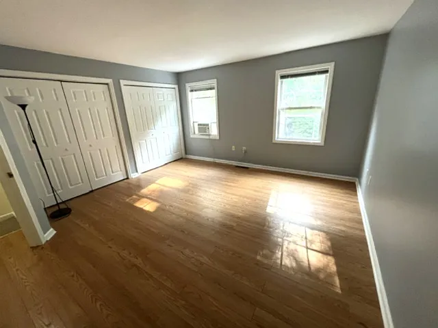 164 Summit St — Photo 2