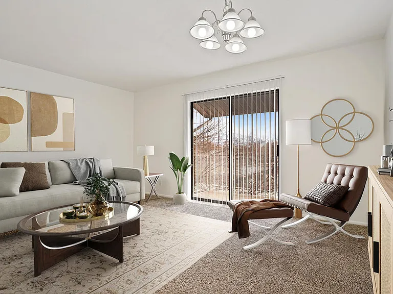 Regency Apartments — Photo 1