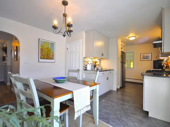 2-2A Plain St, West Bridgewater, MA 02379