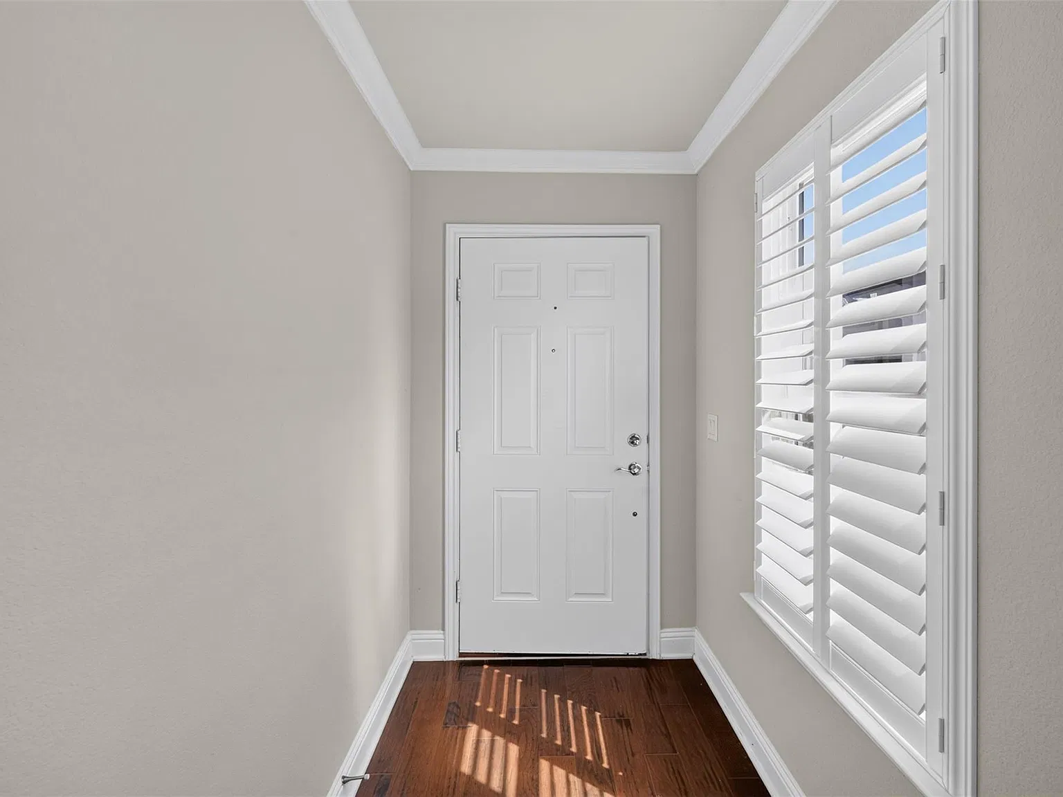 2 bed, 2.0 bath, 1467 sqft, $1,975 — Photo 3