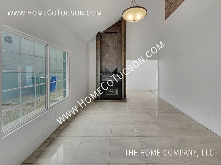 207 W Virginia St — Photo 4