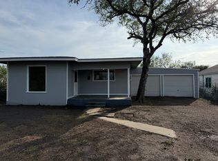 714 W 3rd St, Bishop, TX 78343