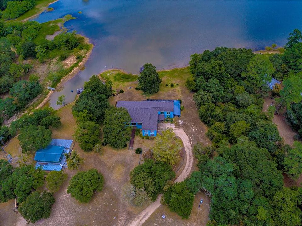 1st image of 118 Crooked Creek Dr