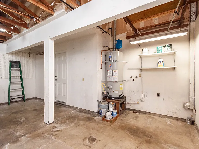 4062 Quarry Ct — Photo 38