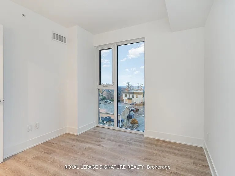 370 Martha St #304 — Photo 2