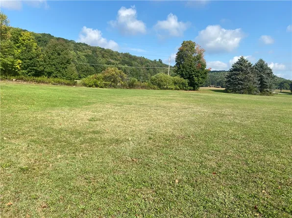 9197 Becker Rd #33, Wayland, NY 14572
