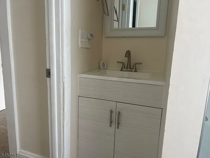1 bed, 1.0 bath, $1,595 — Photo 3