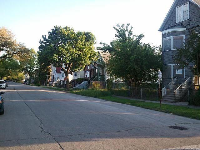 2nd image of 5000 S Aberdeen St