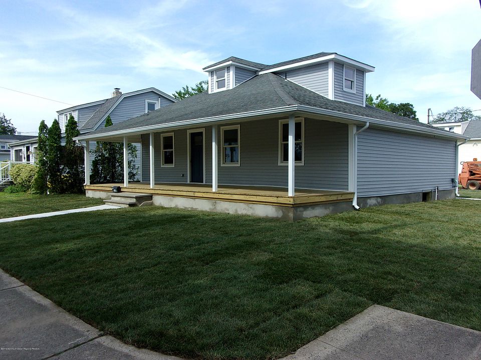 1st image of 118 Hudson Ave
