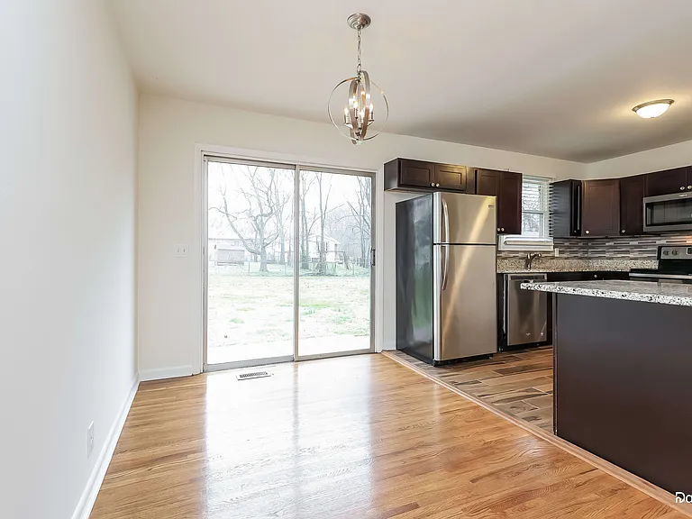 3106 Richmond Hill Dr — Photo 9