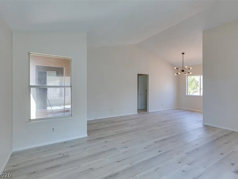 582 Searchlight Dr — Photo 39