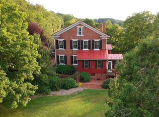 897 App Rd, Selinsgrove, PA 17870