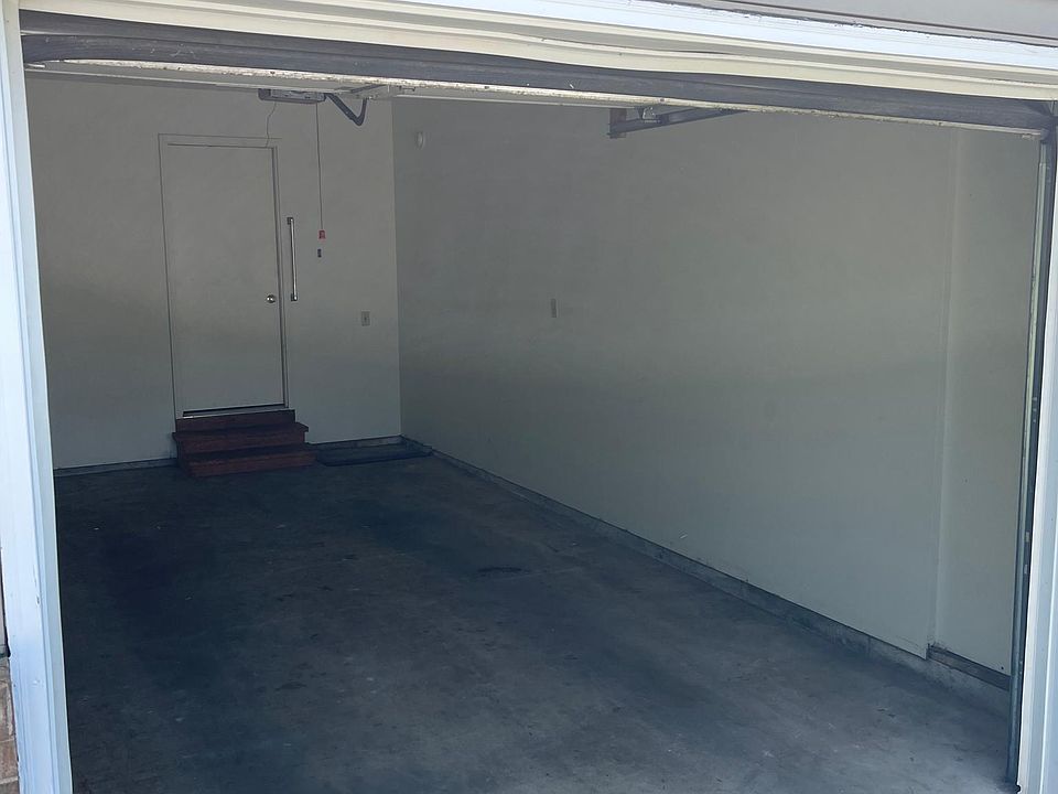 2nd image of 721 8th Pl SW #721