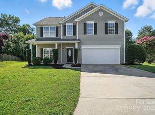 2335 Big Pine Dr, Matthews, NC 28105