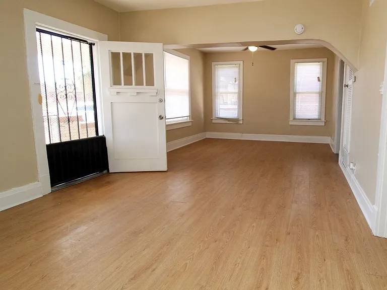 3309 Nations Ave — Photo 4