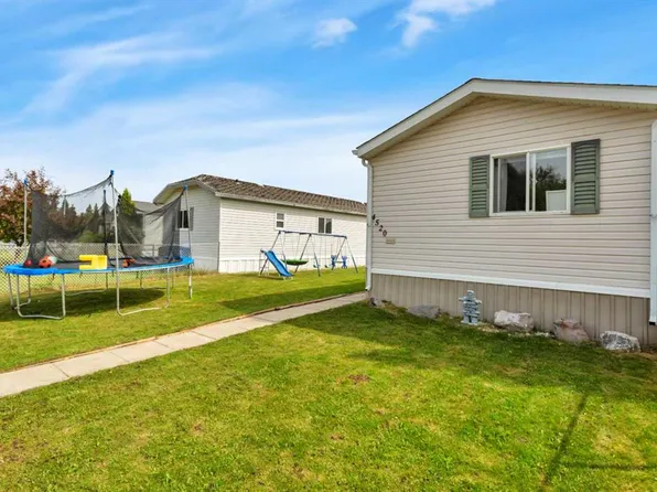 4520 W 59th St, Rocky Mountain House, AB T4T 1N9