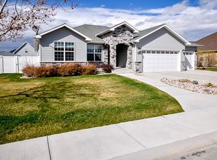 1051 Morning Glory Ln, Powell, WY 82435
