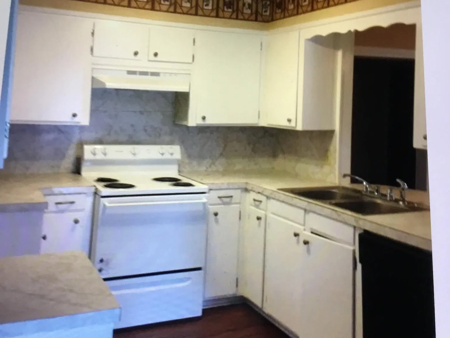 5 bed, 2043 sqft, $1,500 — Photo 4