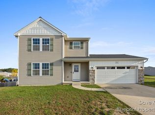 886 Oak Wind Ct, Middleville, MI 49333