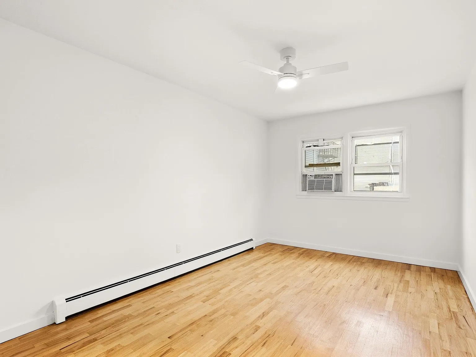 2 bed, 1.0 bath, $2,850 — Photo 4