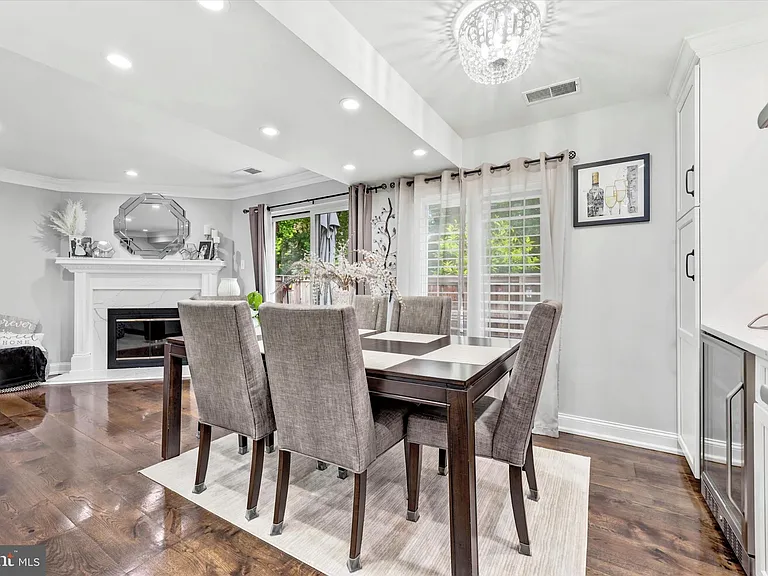 1750 Oakwood Ter #17A — Photo 12