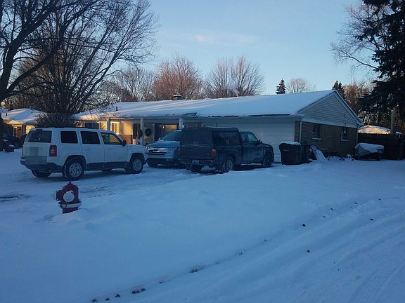 3rd image of 5017 Robert St