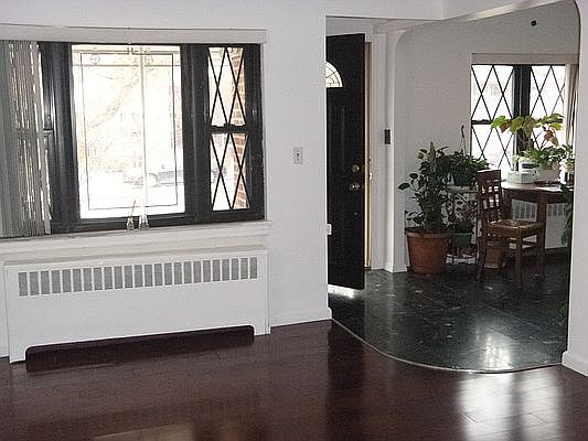 4th image of 2546 Laconia Ave Floor 1