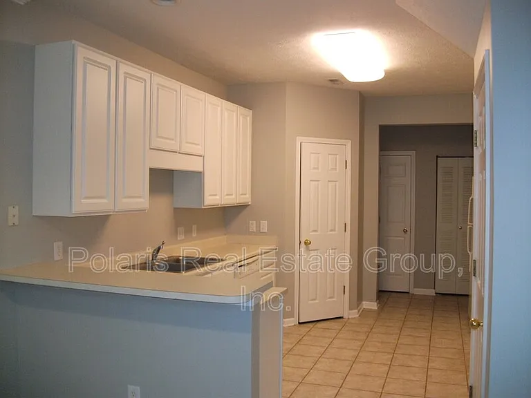 2215 Colfax Ln — Photo 8
