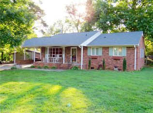 1502 Woodside Dr, Reidsville, NC 27320