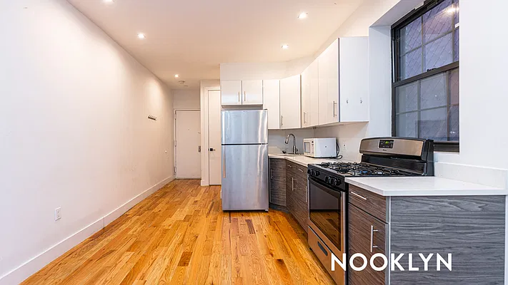 Rented by Nooklyn NYC LLC | media 14