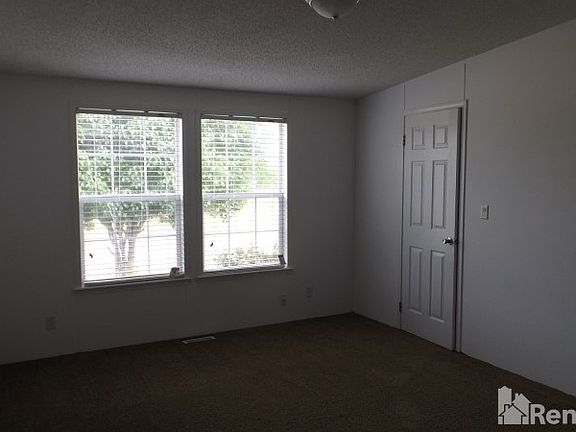 5th image of 1340 Vinewood Dr