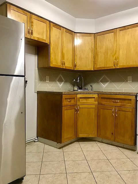 1st image of 9943 3rd Ave #1