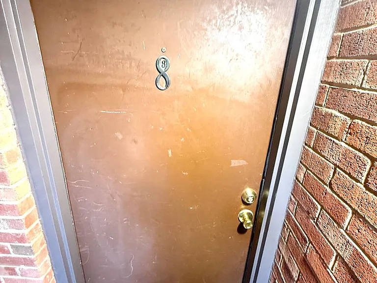 207 Wharton St SE — Photo 3