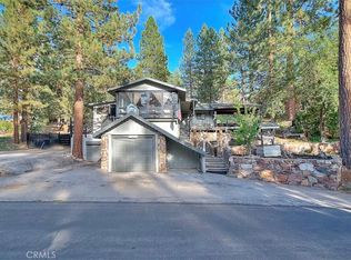 1002 Cherokee St, Fawnskin, CA 92333