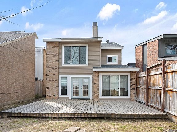 2nd image of 15413 Seven Pines Ave