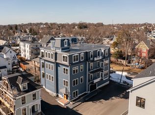 21 Tanglewood Rd #1, Dorchester Center, MA 02124