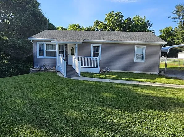 447 Hollywood Hgts Rd, Caseyville, IL 62232