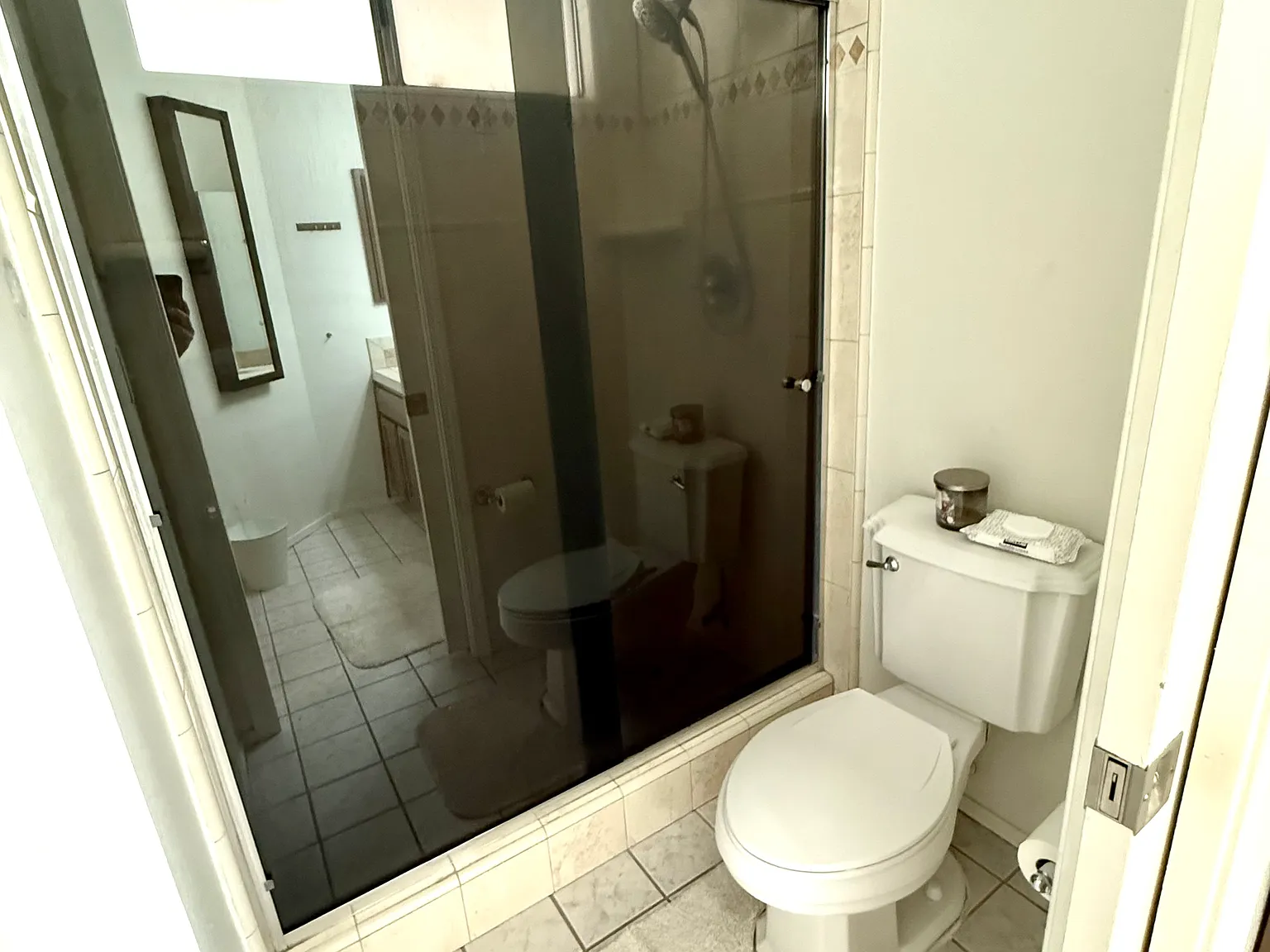 4 bed, 1922 sqft, $2,900 — Photo 2