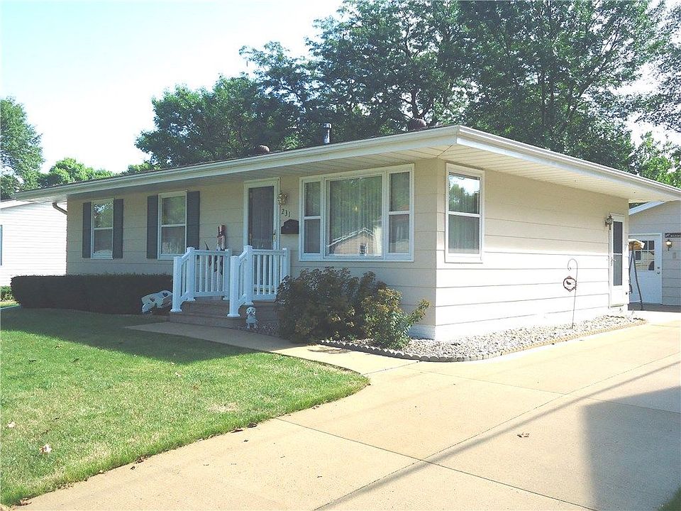 2nd image of 231 Drexel Dr SW