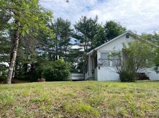 14 Mitchell St, Skowhegan, ME 04976