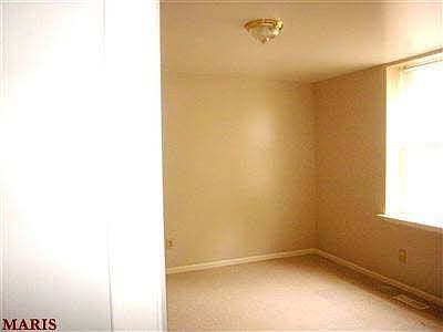 4th image of 2858-2860 Victor St