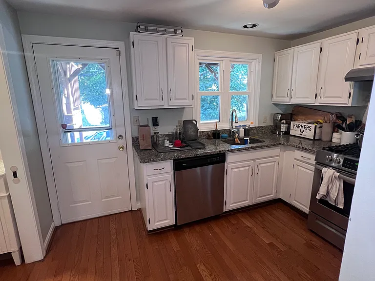 32 Woodward St #2 — Photo 7