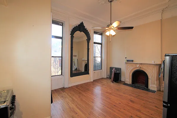 Rented by Compass | media 12