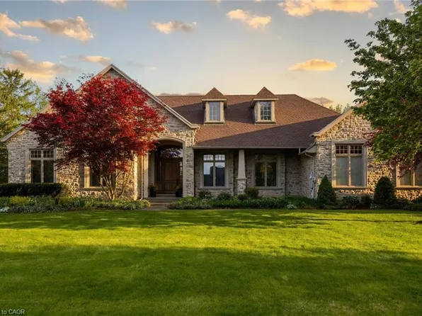 54 Bridle Path, Puslinch, ON N0B 2J0