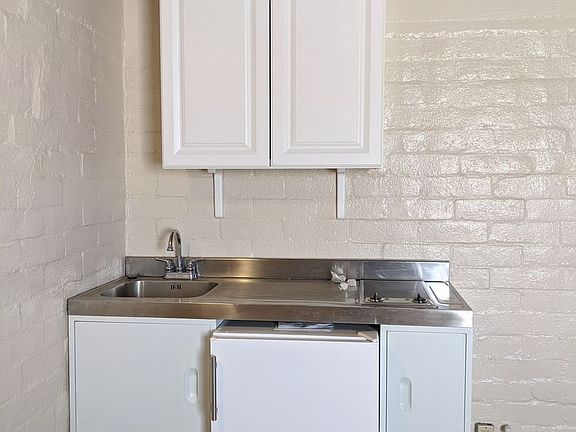 5th image of 73151 Adobe Cir APT 8