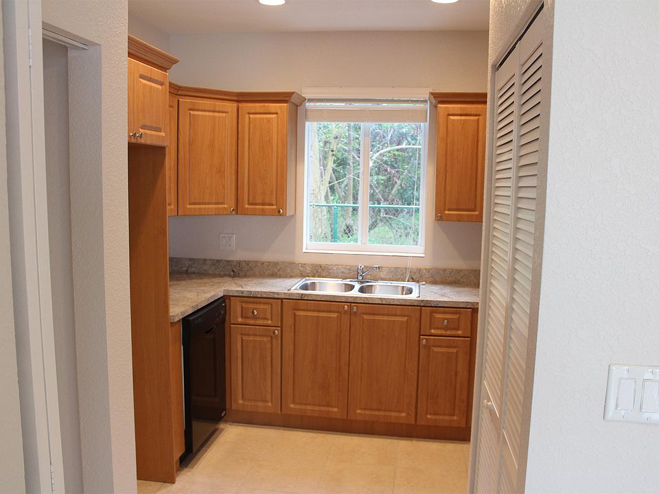 Typical kitchen, appliances will be installed prior to occupancy