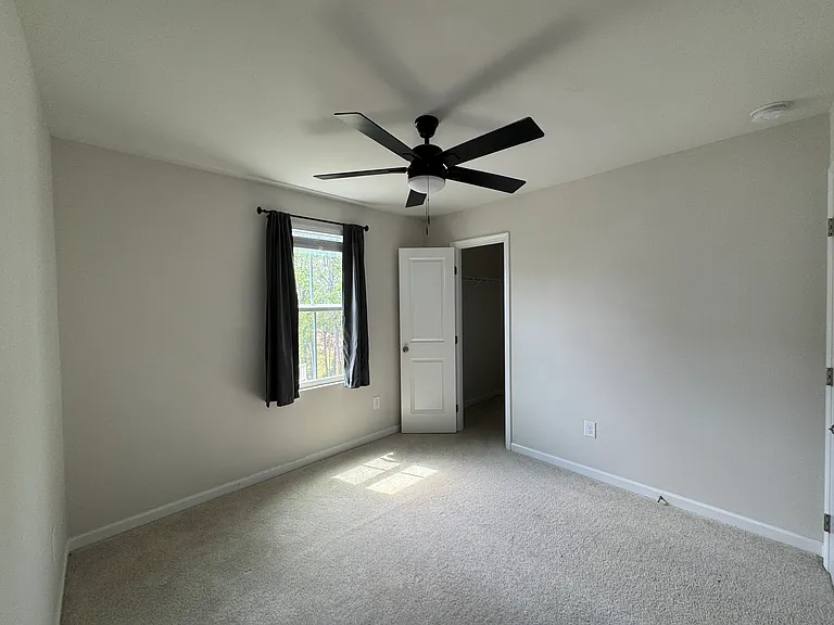201 Thicket Dr — Photo 14