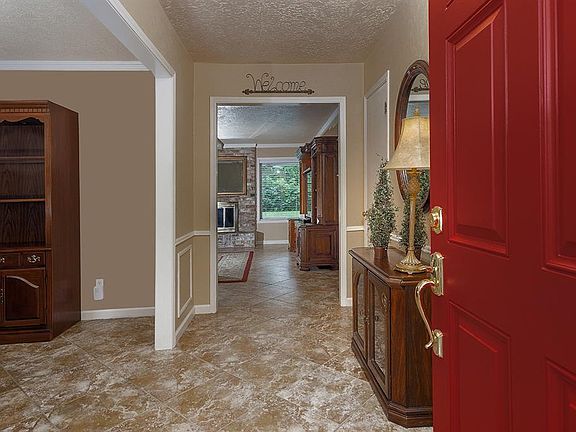 4th image of 506 Thornwood Drive