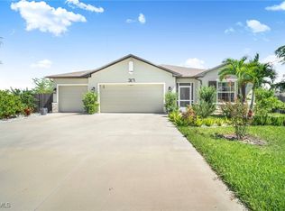 317 SW 26th Ave, Cape Coral, FL 33991
