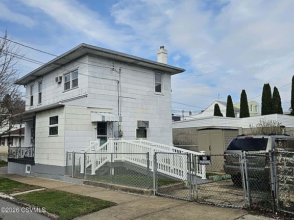 5th image of 25 N Beech St